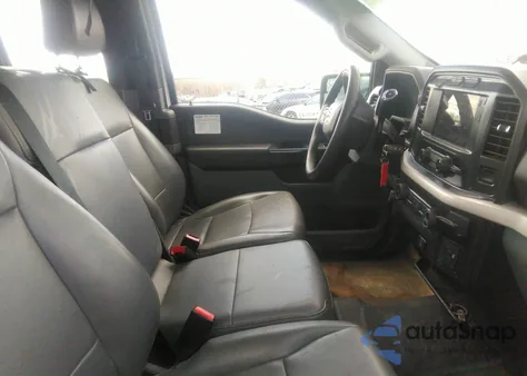 2021 Ford F-150 Xl z USA, uszkodzony, nr VIN 1FTEX1CB5MFB63556